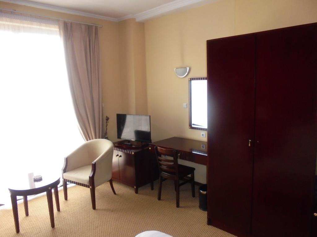 Soramba Hotel Business Plc Addis Ababa Exterior foto