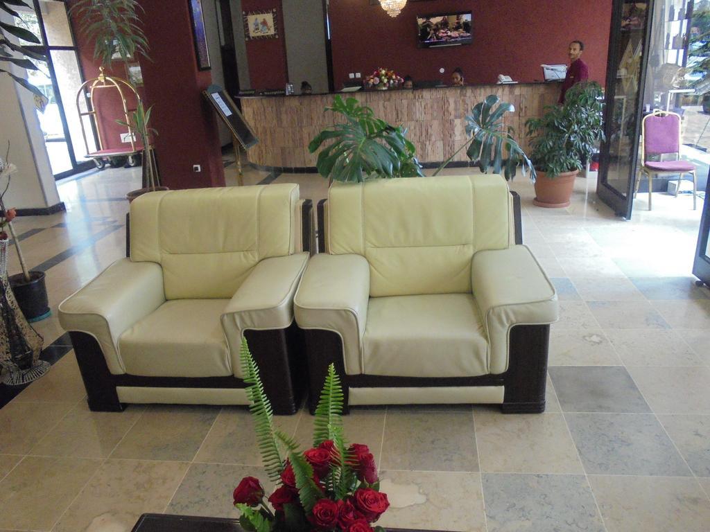 Soramba Hotel Business Plc Addis Ababa Exterior foto